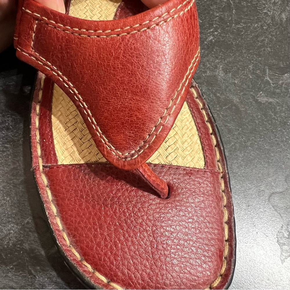 Vintage Cherokee Sandals Womens 9 Thong Red Leather Toe-Post Casual VTG Y2K